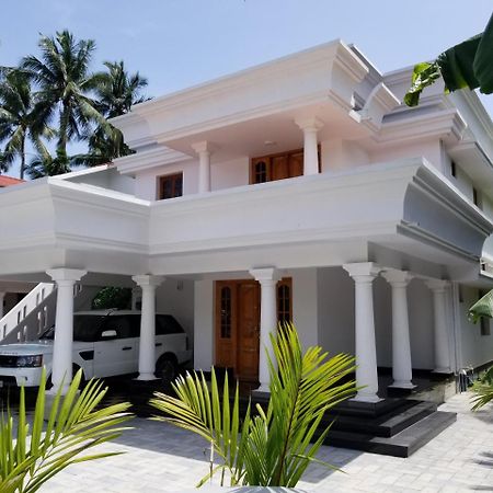 Luxury Villas Of กูรูวาเยอร์ ภายนอก รูปภาพ